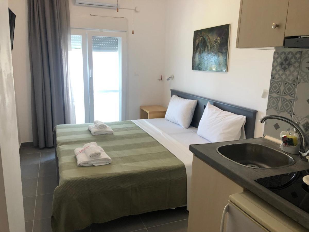 Ammos Hotel Agia Triada  Extérieur photo